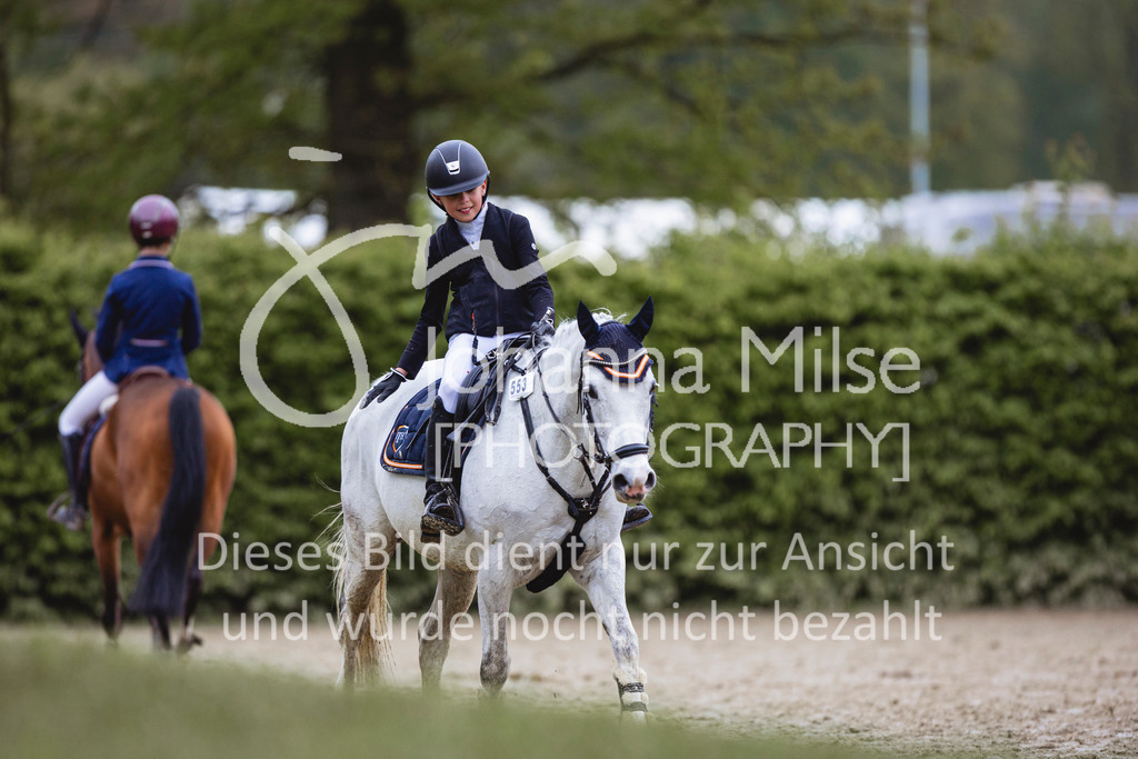 240426_Olfen-Vinnum_PonyTrophy-365 | Deine schönsten Turniermomente als professionelle Fotos! Entdecke hochwertige Pferdesport-Fotografie im Online-Shop. Jetzt Fotos finden & bestellen!