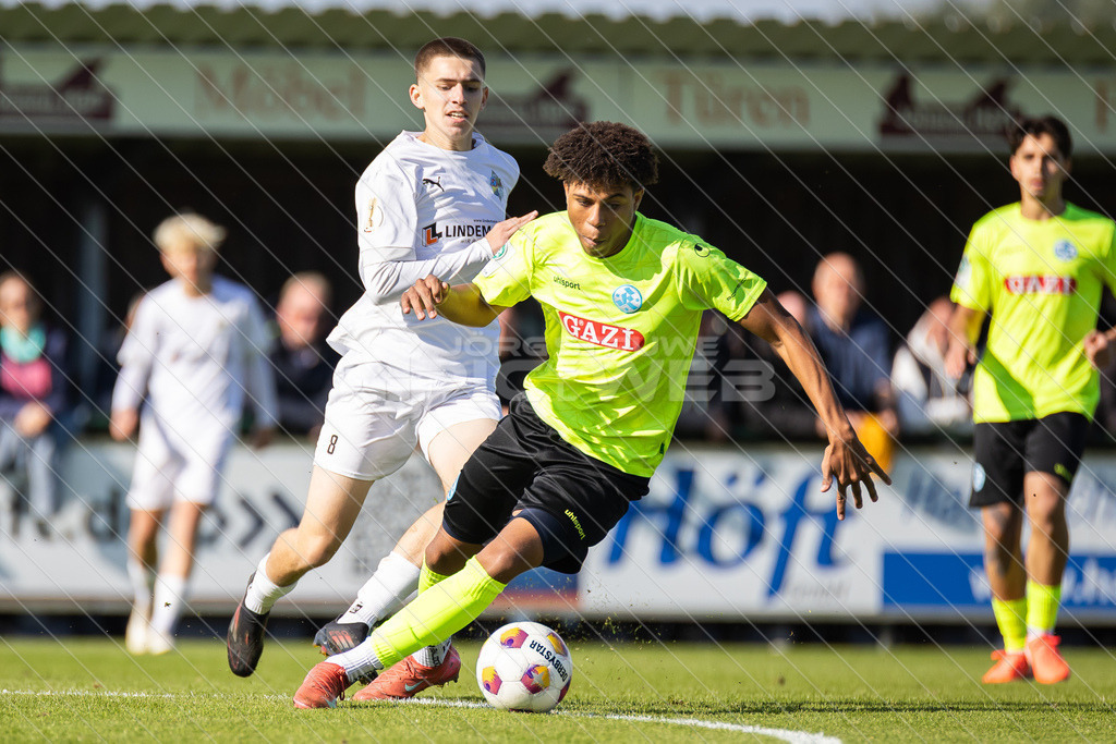 20251003_Picselweb-Fotografie_1R3_0468 | DFB Pokal 2. Runde, JFV A/O/B/H/H - SV Stuttgarter Kickers, Foto: Jörg Struwe - picselweb.de - Realisiert mit Pictrs.com