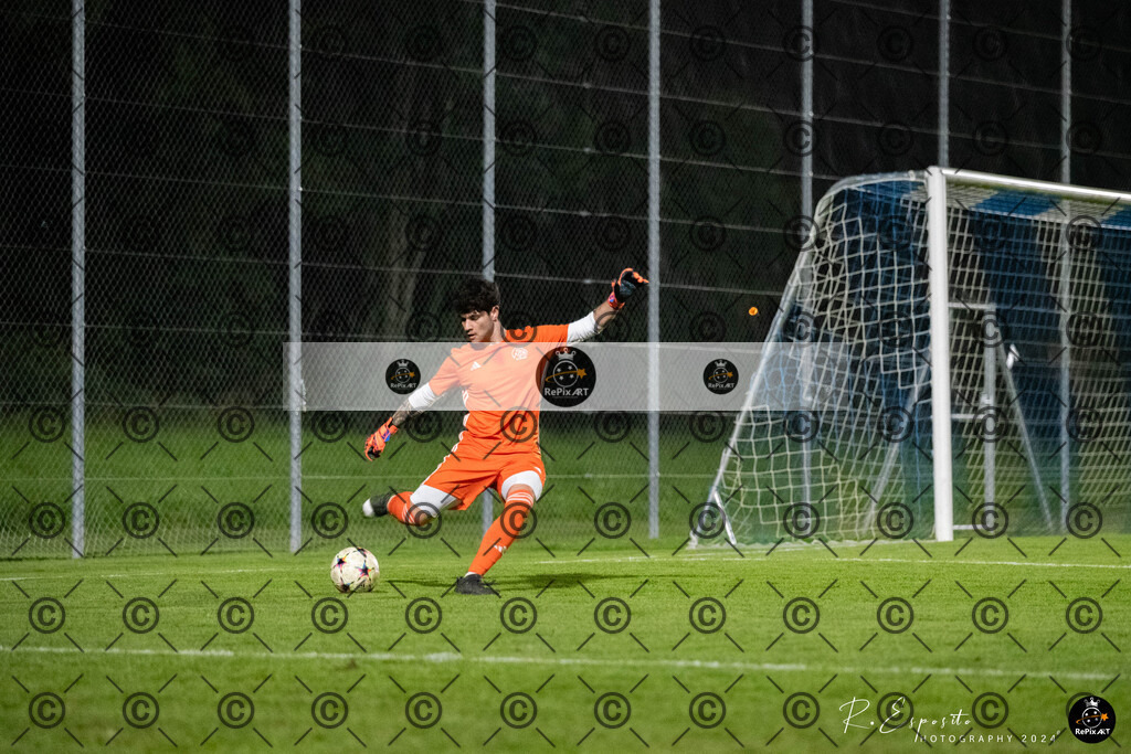 20240917_FC Oftringen Cup _128 | Sport und Naturfotografie von Roberto Esposito zeigt echte Momente Bewegung und die Schönheit der Natur. Ausdrucksstarke Bilder schaffen Emotionen.