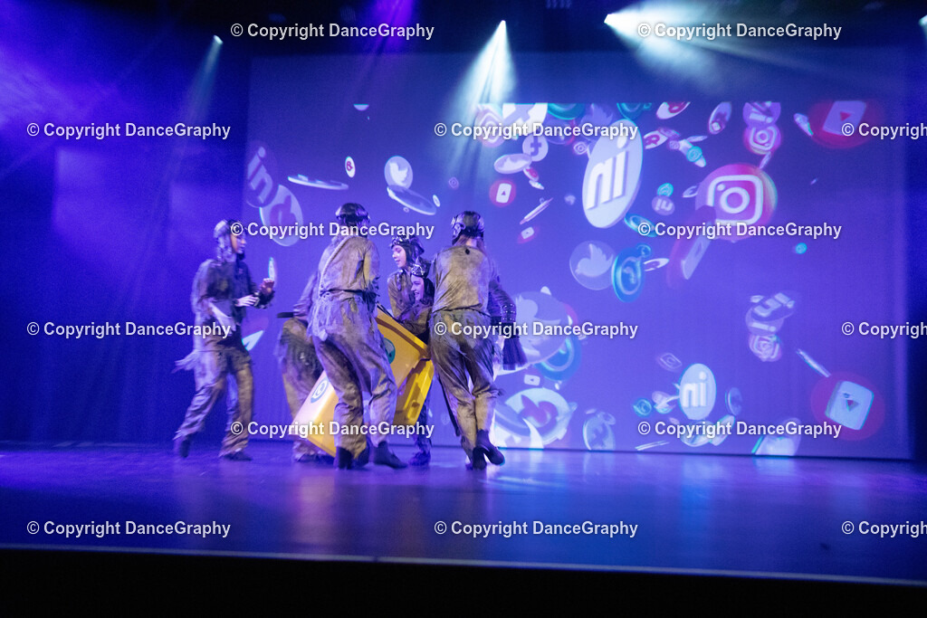 GPHY3448 | DanceGraphy - Realisiert mit Pictrs.com