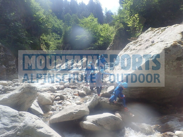 P8040109 | Bestelle die Bilder deines Berg- oder Wasser-Abenteuers mit Mountain Sports bequem von zu Hause aus direkt über unseren Online Fotoshop von pictrs.com. - Realisiert mit Pictrs.com
