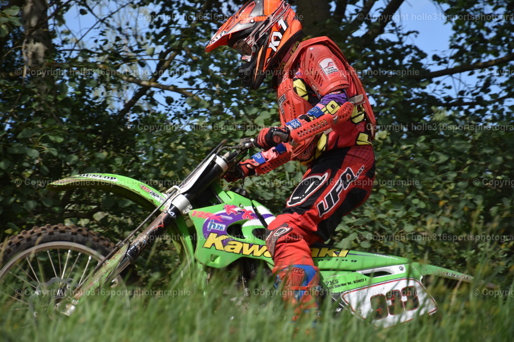 DSC_0256 | Sportfotografie , Motorsport, Motoross, Reitsport, Mointainbike, Enduro,
Landschaft , Outdoor, Eventfotografie, Landschaft, Bilder online bestellen - Realisiert mit Pictrs.com