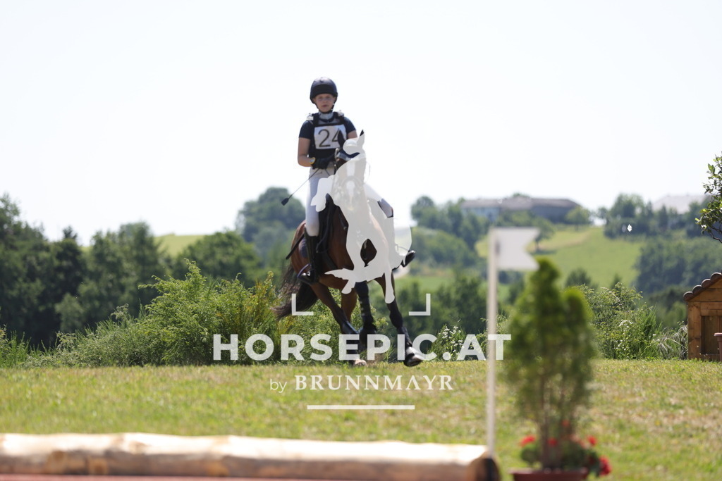 0P6A3502 | Willkommen bei Brunnmayr - Design & Fotografie – Ihrem Spezialisten für Reitturniere und Pferdeveranstaltungen in Oberösterreich, Salzburg und Bayern! Seit über 17 Jahren sind wir leidenschaftlich dabei.
