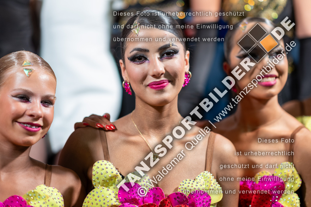 20260322-13609 | Hier finden Sie Tanz Bilder vom Latein und Standard Formationen tanzen. Sportbilder vom Tanzsport. Schöne Fotos und von Weltmeisterschaft, Europameisterschaft, Bundesliga, Regionalliga, Oberliga und Landesliga sowie von GOC Stuttgart, DanceComp, WM Bremen