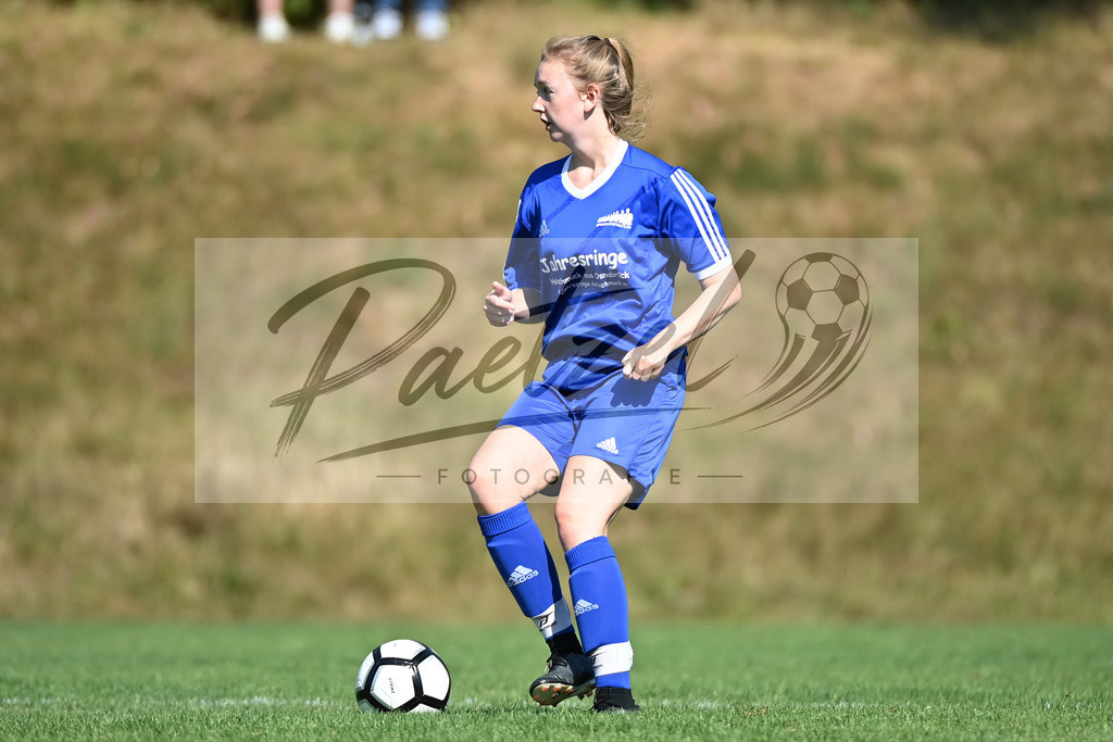 VFBGRE20200816_0072 | Fussball, Frauen:   bei dem Testspiel zwischen VfB Schinkel und TSG 07 Burg Gretesch IV auf der Sportanlage am Zuschlag am 16.08.2020 in Osnabrueck, Deutschland. - Realisiert mit Pictrs.com