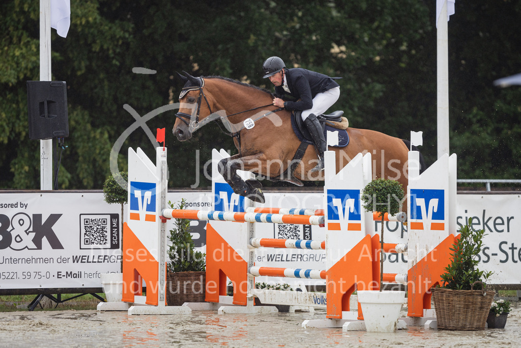 230727_BHO_L-Spr-1-219 | Deine schönsten Turniermomente als professionelle Fotos! Entdecke hochwertige Pferdesport-Fotografie im Online-Shop. Jetzt Fotos finden & bestellen!