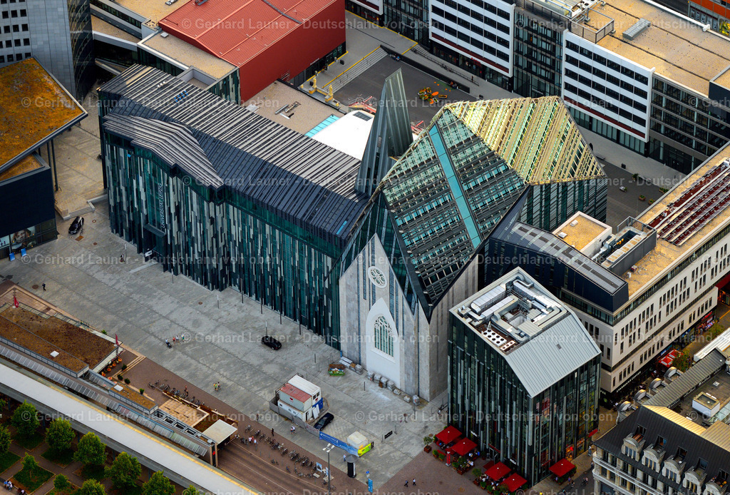 3293915 | LEIPZIG 14.09.2020 Universitäts- Hauptgebäude " Neues Augusteum " am Augustusplatz im Ortsteil Zentrum in Leipzig im Bundesland Sachsen, Deutschland. Weiterführende Informationen bei: Erick van Egeraat,  Stadt Leipzig. // Main university building " Neues Augusteum " on Augustusplatz in the district Zentrum in Leipzig in the state Saxony, Germany. Further information at: Erick van Egeraat,  Stadt Leipzig. Foto: Gerhard Launer