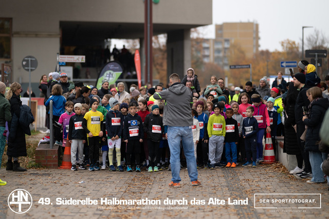 Süderelbe Halbmarathon 2025 I 09.11.2025 I Fotograf_DerSportfotograf.I 00126 | Der Sportfotograf. - Realisiert mit Pictrs.com