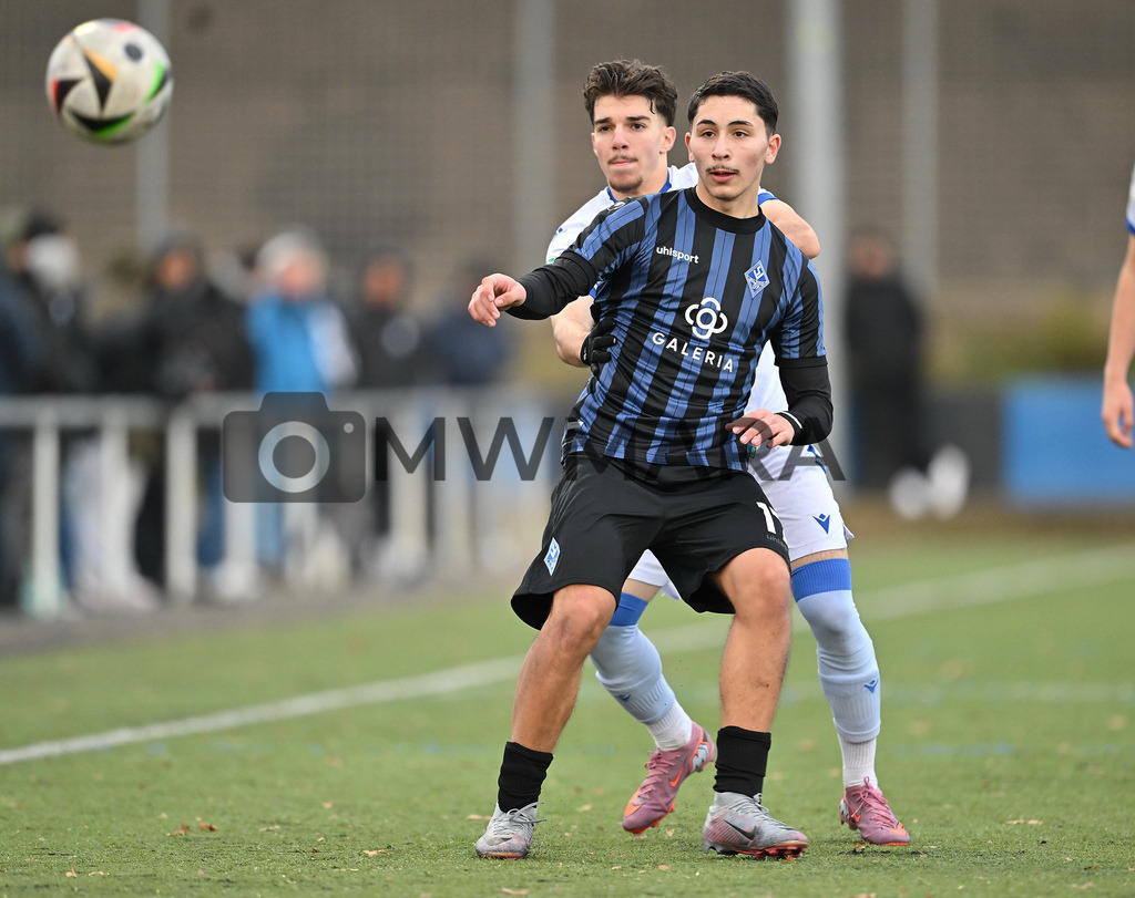 Fussball I Herren I Saison 2025-2026 I Bundesliga I 6. Spieltag I Eintracht Frankfurt - FC Bayern München  | MWMARA - Realisiert mit Pictrs.com