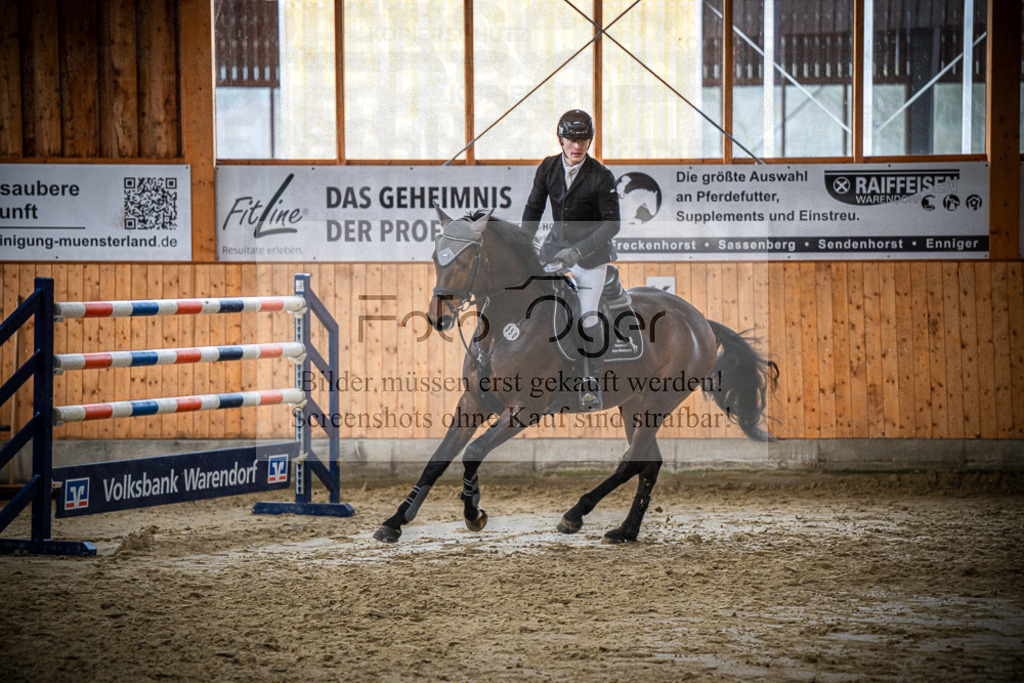 DOS_1763 | Entdecke hochwertige Reitturnierfotos von Foto Oger. Professionell, emotional und authentisch – jetzt Lieblingsmomente im Shop bestellen.Deutschlandweite Turnierfotografie. - Realisiert mit Pictrs.com