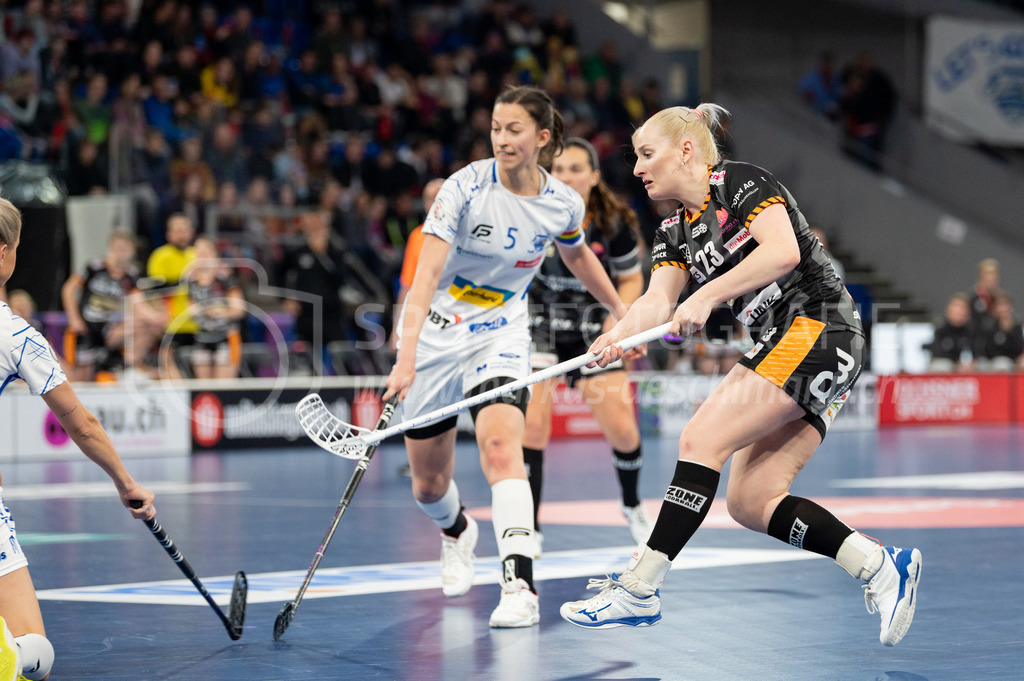 Piranha Chur vs Kloten-Dietlikon Jets - 23. April 2022 | Piranha Chur vs Kloten-Dietlikon Jets
Stimo Arena, Kloten
#23 Martina Repková (Piranha Chur)
Bild: Sportfotografie Markus Aeschimann | www.markus-aeschimann.ch - Realisiert mit Pictrs.com