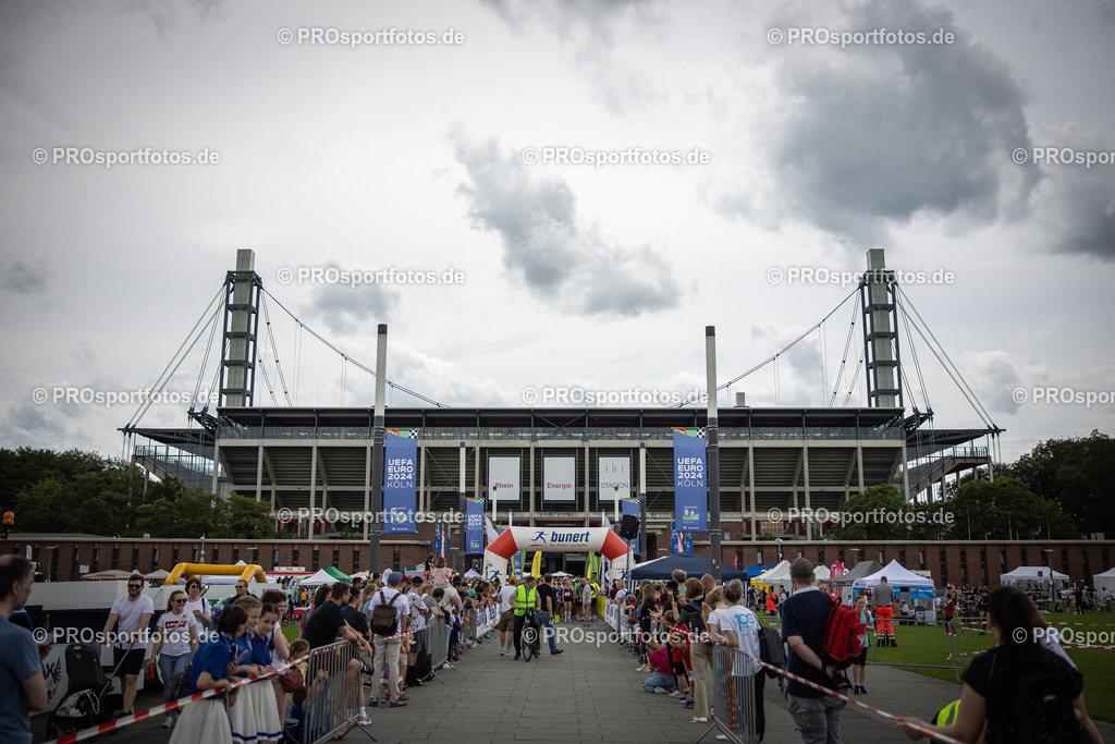 Stadionlauf Köln, 26.05.2024 | Impressionen von Stadionlauf Köln am 26.05.2024 rund um das RheinEnergie-Stadion in Koeln-Müngersdorf.