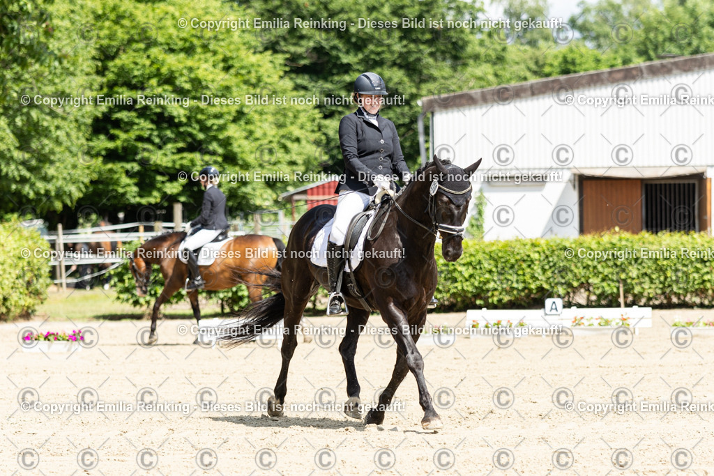 CL5A3505-2 | Emilia Reinking Fotografie - Realisiert mit Pictrs.com