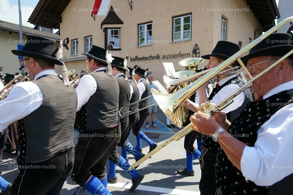 10c-HEITERWANG-Bundesmusikfest-2023-Juni16-Reutte-DSC06459 | Info aus dem Bezirk Reutte/Ausserfern Tirol sowie eine umfangreiche Bilddatenbank über die gesamte Region: Lechtal, Talkessel Reutte, Tannheimertal, Zwischentoren. Lech, Plansee, Zugspitze, Grenztunnel, B179, Fernpassstraße, Verkehr, Lawinen, Tradition, - Realisiert mit Pictrs.com