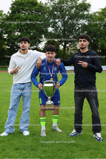 Fußball I Junioren I Kreispokal Lübeck I Finale I JSG Concordia Lübeck - TSV Siems I 09.06.2025.313 | Faiz Abdi (8, JSG Concordia Lübeck) - Realisiert mit Pictrs.com