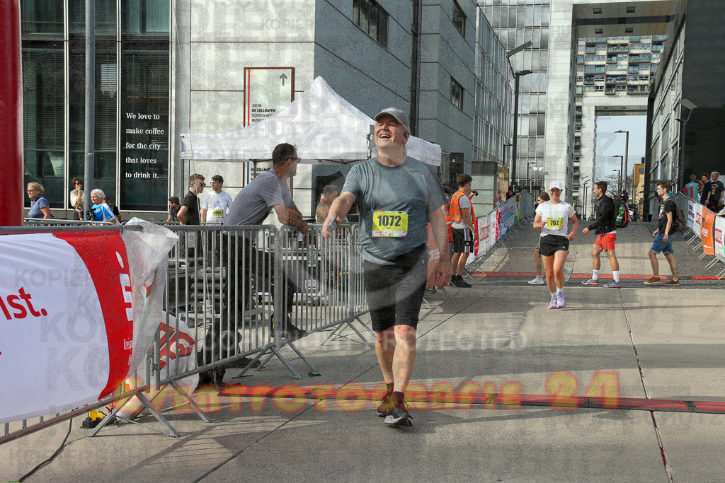 250920_1548_EX1_0705 | Sportfotografie im Rhein-Sieg Kreis, Köln, Bonn, NRW, Rheinland Pfalz, Hessen, etc. Unser Tätigkeitsfeld umfasst den Laufsport vom Volkslauf über den Marathon, Duathlon, Triathon bis zum Ultralauf wie Kölnpfad Ultra oder Schindertrail.