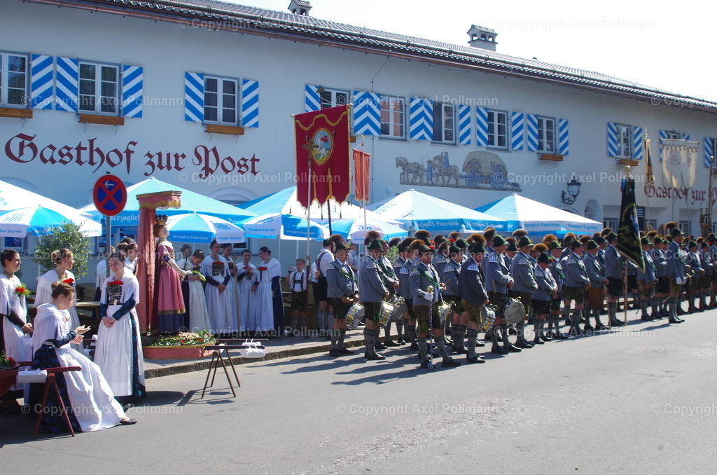 IMGP3921 | fotografiert von Axel PollmannLeonhardi Wallfahrt Benediktbeuern und Murnau, Fronleichnam, Fasching, Landschaft im Loisachtal und Benediktbeuern  - Realisiert mit Pictrs.com