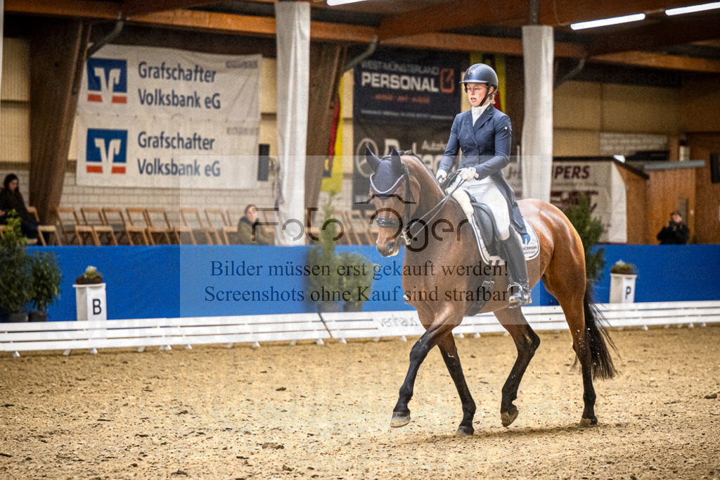 DOS_4237 | Entdecke hochwertige Reitturnierfotos von Foto Oger. Professionell, emotional und authentisch – jetzt Lieblingsmomente im Shop bestellen.Deutschlandweite Turnierfotografie. - Realisiert mit Pictrs.com