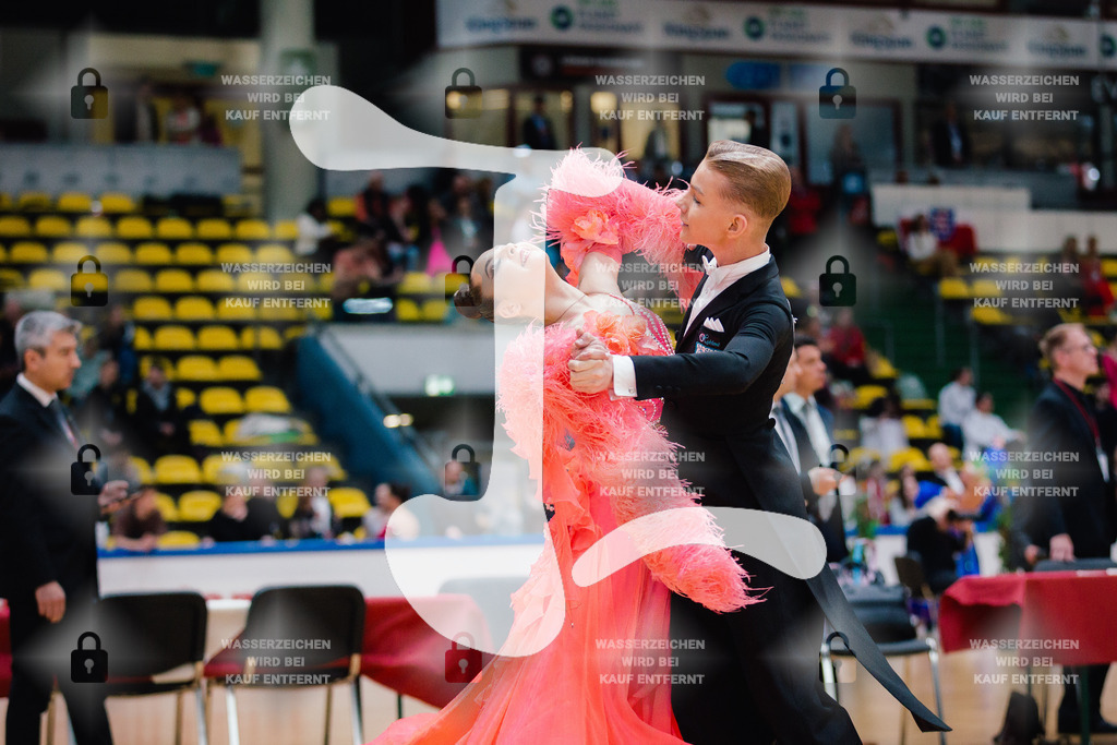 Hessen Tanzt WDSF Open Junior II Standard 4th (208) Oliver Gebert _ Alina Balatsko (Czech Republic)-2025-05-17-7824 | Webshop for digital downloads and prints of dance sport, event & show photographer Julian Link - Realisiert mit Pictrs.com