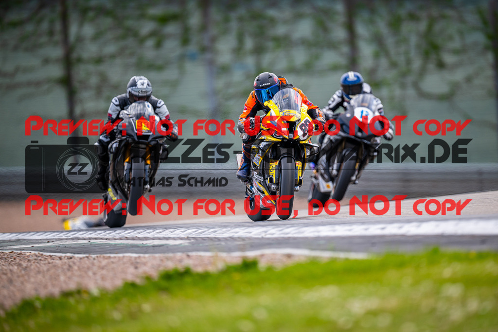 MaZZes_FotoMatrix_240505_6007705_2716 | STK1000