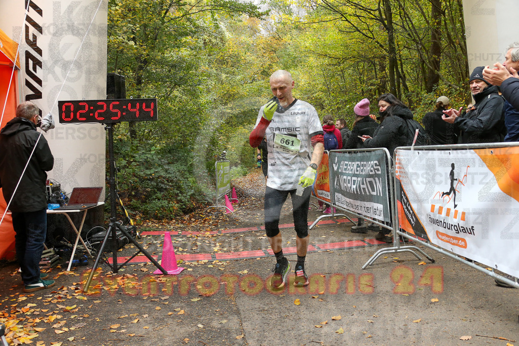 251026_1227_EX1_0422 | Sportfotografie im Rhein-Sieg Kreis, Köln, Bonn, NRW, Rheinland Pfalz, Hessen, etc. Unser Tätigkeitsfeld umfasst den Laufsport vom Volkslauf über den Marathon, Duathlon, Triathon bis zum Ultralauf wie Kölnpfad Ultra oder Schindertrail.