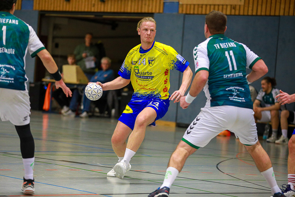 SVN_TvBiefang_161124_060 | Bildergalerie von Sport-Ereignissen aber auch von weiteren spannenden Dingen - nicht nur vom Niederrhein. In Anlehnung an den bekannten Spruch von Hanns Dieter Hüsch heißt das Motto: "Niederrhein ist überall".  - Realisiert mit Pictrs.com