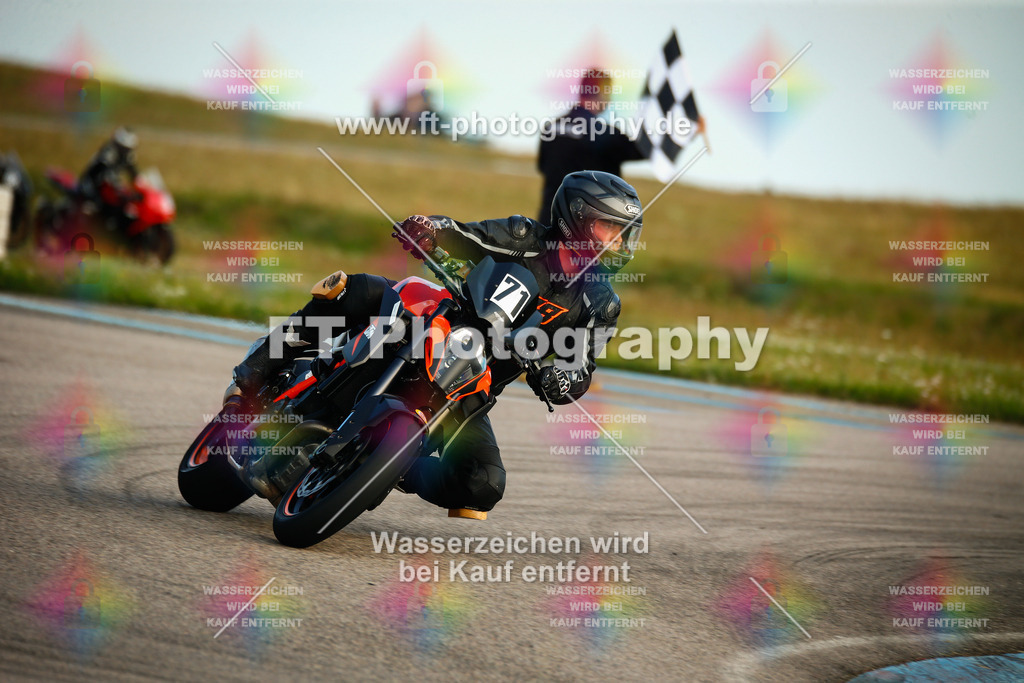 _MOT5263 | Hier findet Ihr Bilder von Touristenfahrten auf der Nürburgring Nordschleife oder von anderen Veranstaltungen die ich besucht habe. Viel Spass beim Durch Schauen 