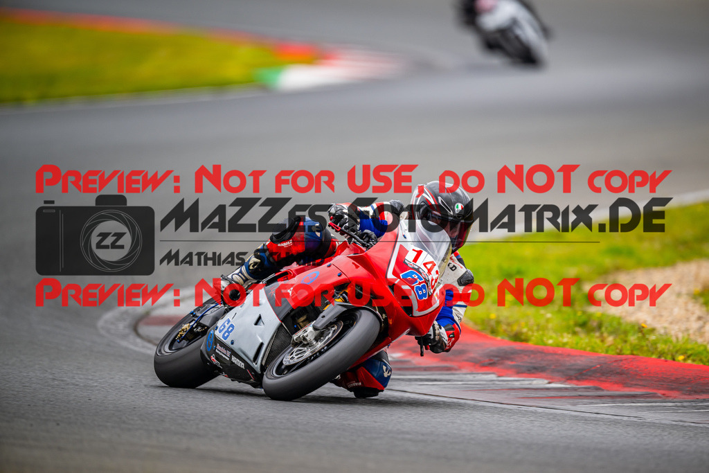 MaZZes_FotoMatrix_240724_6007705_7001 | ROT