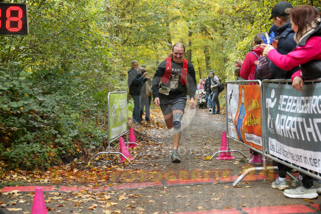 251026_1310_EX1_2745 | Sportfotografie im Rhein-Sieg Kreis, Köln, Bonn, NRW, Rheinland Pfalz, Hessen, etc. Unser Tätigkeitsfeld umfasst den Laufsport vom Volkslauf über den Marathon, Duathlon, Triathon bis zum Ultralauf wie Kölnpfad Ultra oder Schindertrail.