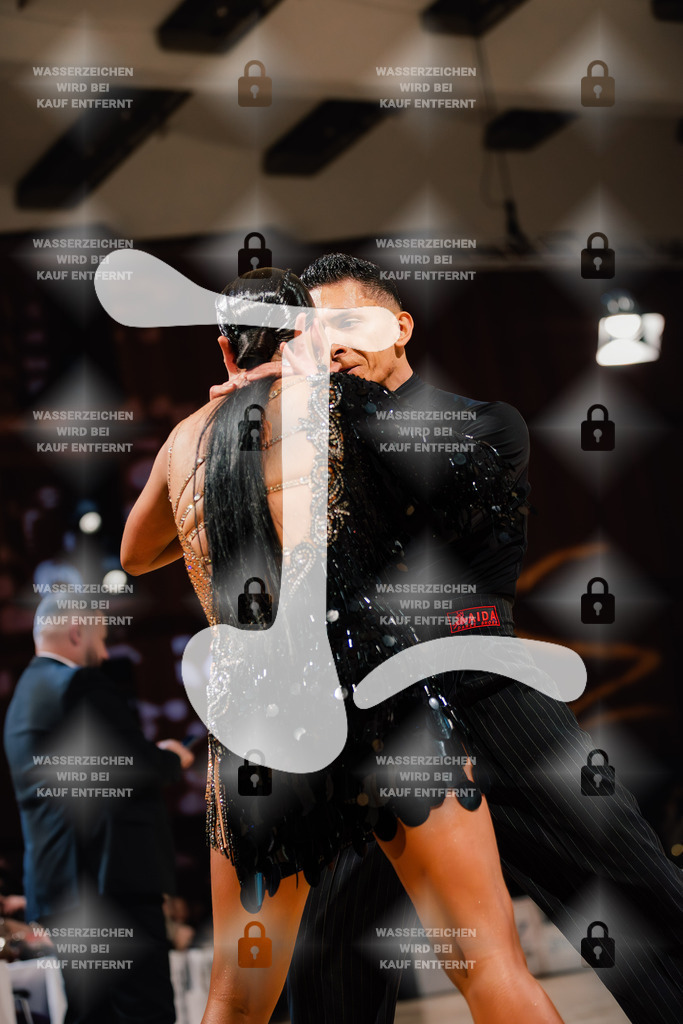 Goldstadtpokal 2025 - WDSF World Open Latin 5th (27) Razvan Dumitrescu _ Jacky Joos (Schwarz Weiß Club Pforzheim)-2025-01-25-9956 | Webshop for digital downloads and prints of dance sport, event & show photographer Julian Link - Realisiert mit Pictrs.com