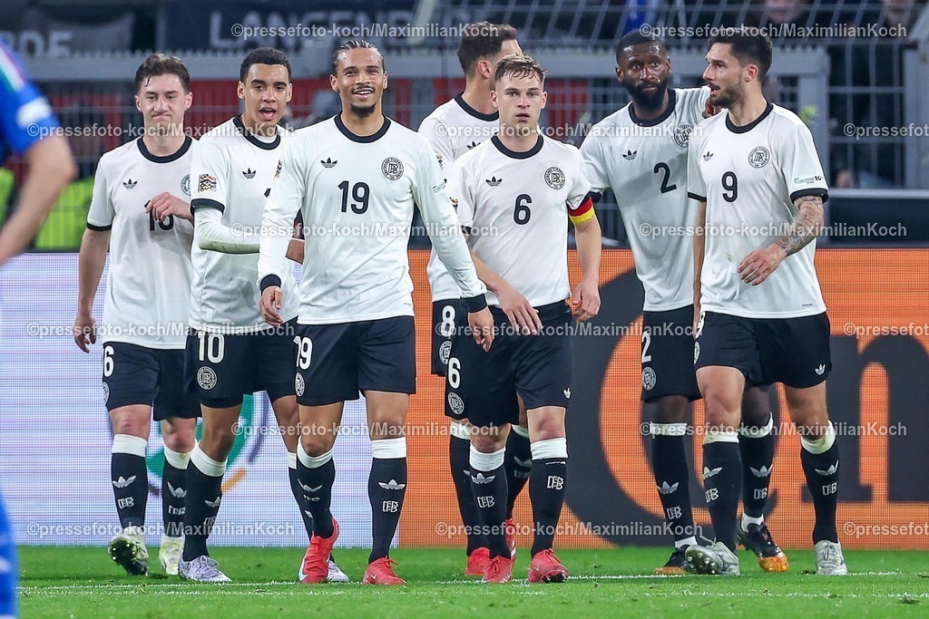 DFB23032501027 | 23.03.2025, Fußball, Viertelfinale UEFA Nations League, Deutschland - Italien, Signal Iduna Park, Saison 2024 2025: Torjubel nach dem Tor zum 1:0 durch Torschütze Joshua Kimmich (GER #06) DFB regulations prohibit any use of photographs as image sequences and or quasi-video.