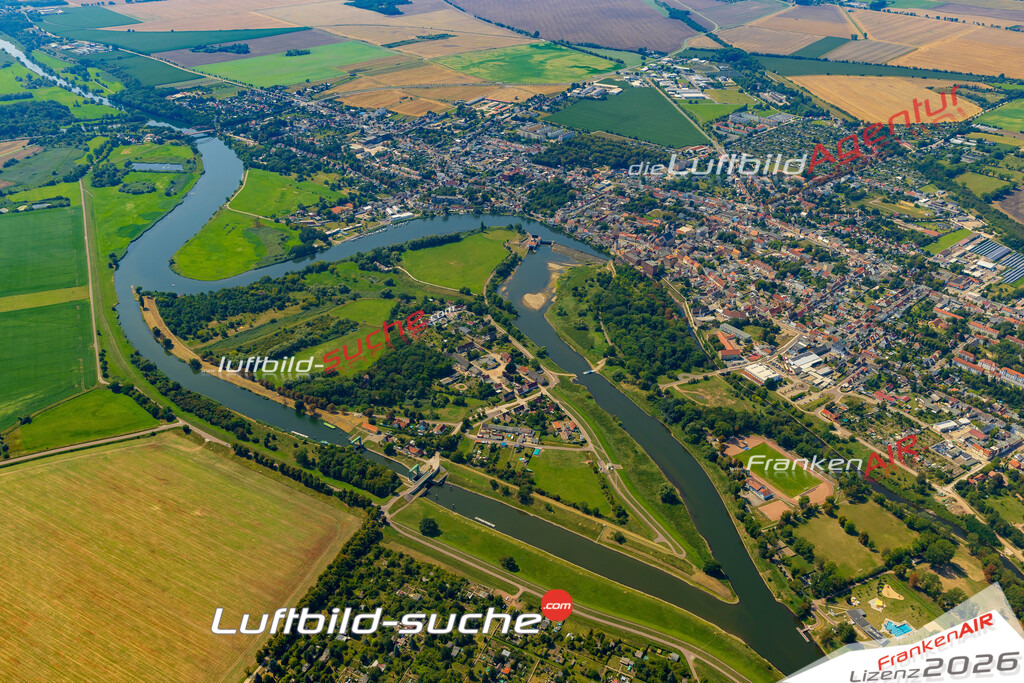 Luftaufnahme Schwarz Calbe - Die Luftaufnahme wurde 2025 vom UL-Flugzeug heraus erstellt ( ohne Drohne ) - Hochauflösende Luftaufnahme - für professionelle Ausdrucke geeignet. Die Geschenkidee !Mit Lizenz und Bildrechte bestellbar
