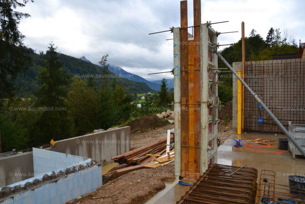 bib-lg04-betonarbeiten-0157 | Nach LV-Leistungsgruppen sortierte Detailfotos über den Bau eines Hauses. Alle Hausbau-Bilder direkt vom Urheber und Autor der Website Haus-Selber-Bauen.com
