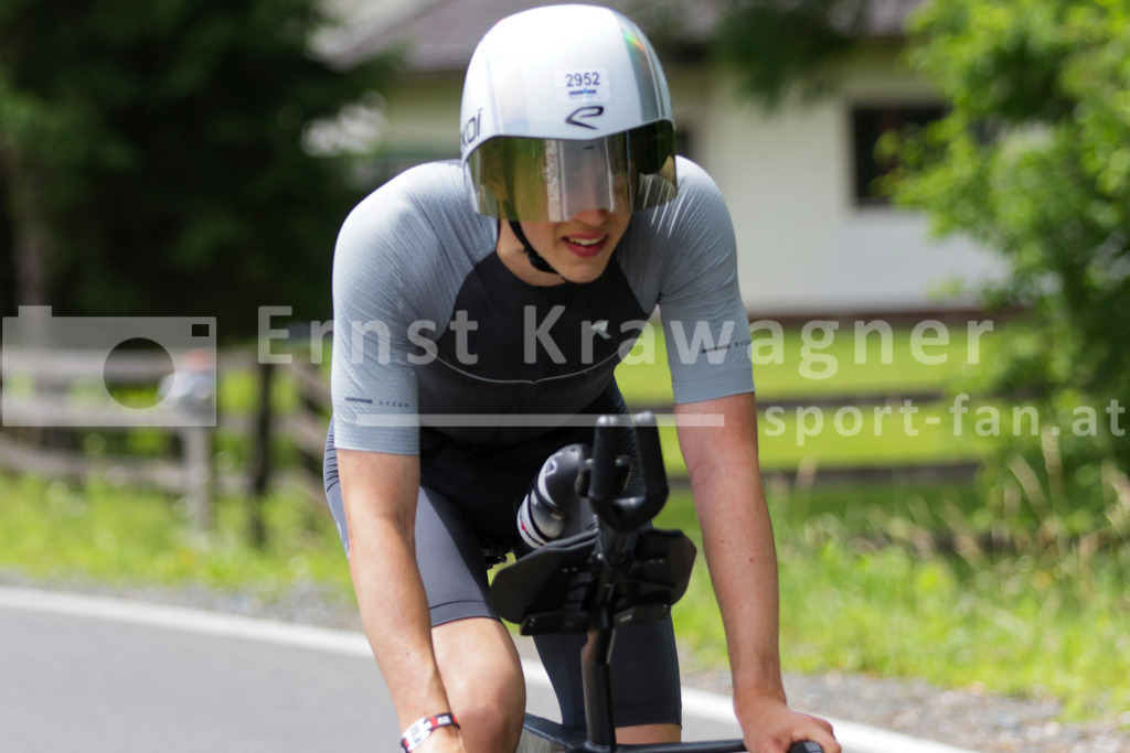 Klagenfurt 2026 | Jan Huber (AUT, 2952) Ironman, Klagenfurt 2026,  Lambichl, Klagenfurt , Austria. Photo: Ernst Krawagner - Realisiert mit Pictrs.com