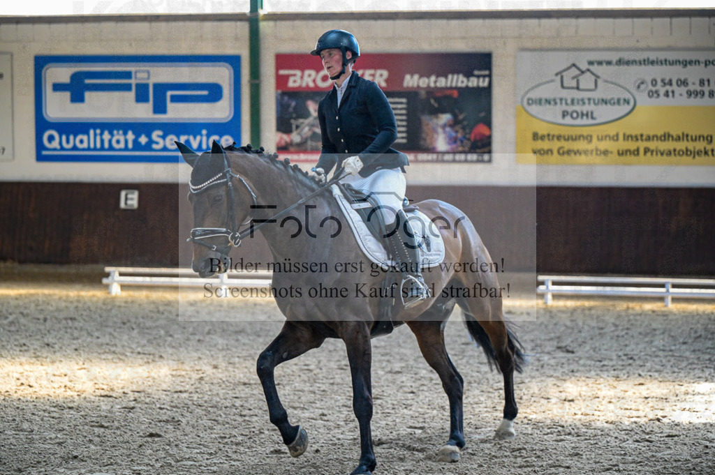 Reitturnier Voxtrup | Entdecke hochwertige Reitturnierfotos von Foto Oger. Professionell, emotional und authentisch – jetzt Lieblingsmomente im Shop bestellen.Deutschlandweite Turnierfotografie. - Realisiert mit Pictrs.com