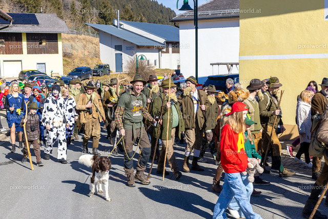 Bärentreiben in Steuerberg | Bildershop von pixelworld.at - Realisiert mit Pictrs.com