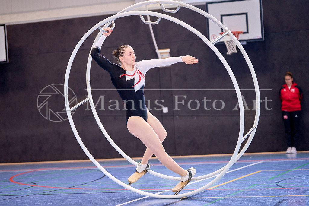 C-DSC00399 | Professionelle Sportfotografie in Hamburg, Schleswig-Holstein und Niedersachsen – spezialisiert auf Rhönrad, Geräteturnen, Leistungsturnen und rhythmische Sportgymnastik. Bundesweite Begleitung von Rhönrad-Events. Jetzt Sport-Fotos - Realisiert mit Pictrs.com