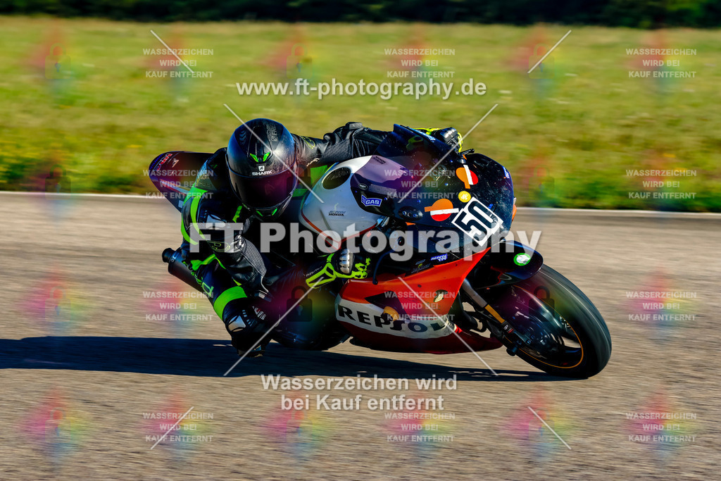 050-1560 | Hier findet Ihr Bilder von Touristenfahrten auf der Nürburgring Nordschleife oder von anderen Veranstaltungen die ich besucht habe. Viel Spass beim Durch Schauen 