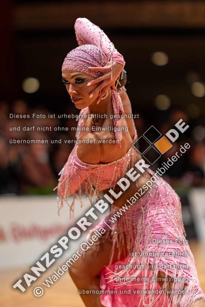 20230812-14571 | Hier finden Sie Tanz Bilder vom Latein und Standard Formationen tanzen. Sportbilder vom Tanzsport. Schöne Fotos und von Weltmeisterschaft, Europameisterschaft, Bundesliga, Regionalliga, Oberliga und Landesliga sowie von GOC Stuttgart, DanceComp, WM Bremen