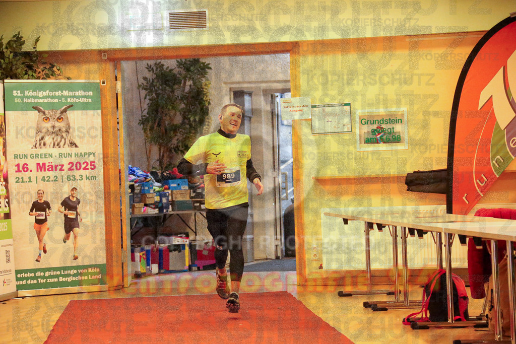 241208_1104_EX1_4167 | Sportfotografie im Rhein-Sieg Kreis, Köln, Bonn, NRW, Rheinland Pfalz, Hessen, etc. Unser Tätigkeitsfeld umfasst den Laufsport vom Volkslauf über den Marathon, Duathlon, Triathon bis zum Ultralauf wie Kölnpfad Ultra oder Schindertrail.