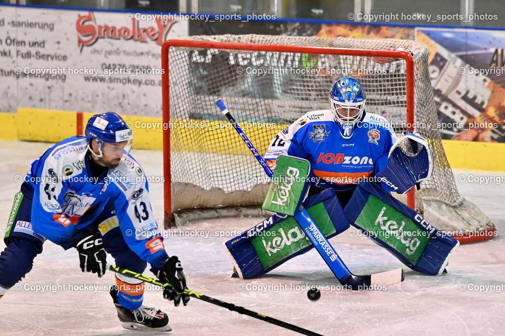 ESC Sparkasse Steindorf vs. LE Kings | #43 Oraze Martin ESC Steindorf, #72 Moser Lukas ESC Steindorf, ESC Sparkasse Steindorf vs. LE Kings, ESC Sparkasse Steindorf vs. LE Kings am 01.11.2025 in Steindorf (Ossiachersee Halle), Austria, (Photo by Bernd Stefan)
