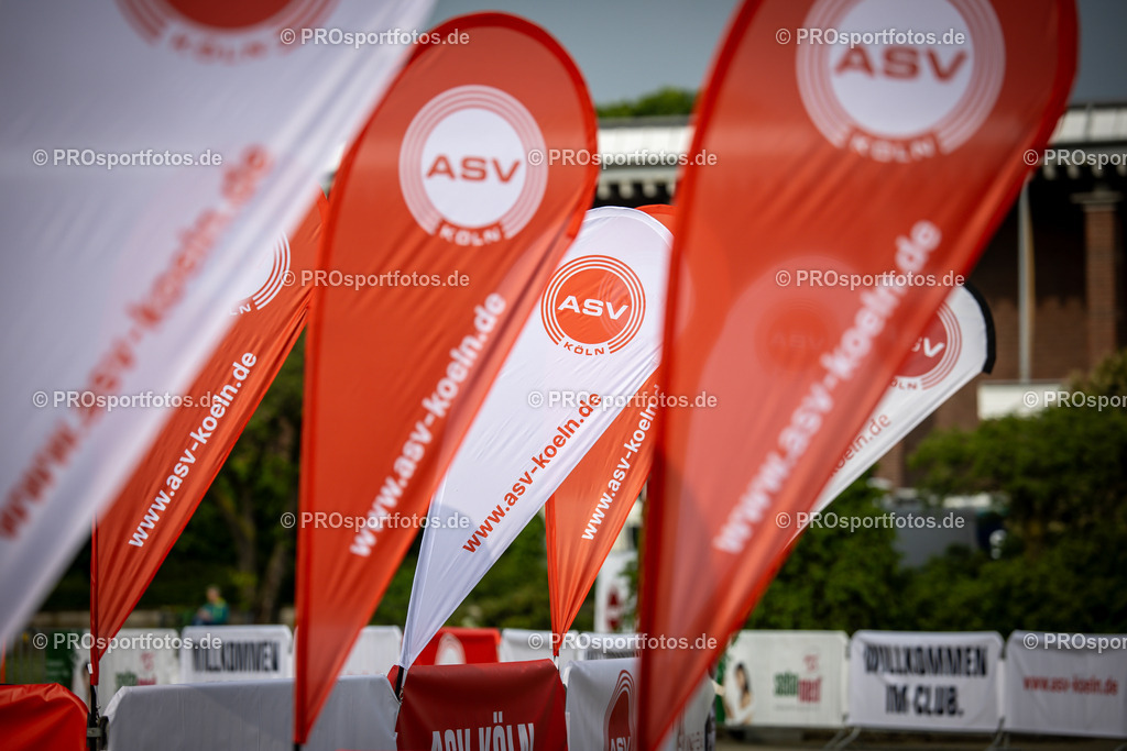 21. ASV Nachtlauf; Koeln, 08.05.24 | Impressionen vom 21. ASV Nachtlauf am 08.05.24 am Tanzbrunnen in Koeln. Foto: BEAUTIFUL SPORTS/Axel Kohring