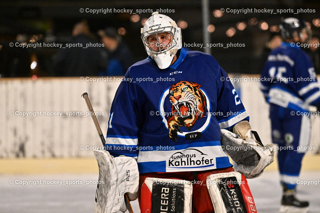 ELV Zauchen vs. EC Tigers Paternion  | #21 Lesacher Jürgen EC Tigers Paternion, ELV Zauchen vs. EC Tigers Paternion , ELV Zauchen vs. EC Tigers Paternion  am 02.01.2025 in Eisoval Zauchen (Stadthalle Villach), Austria, (Photo by Bernd Stefan)