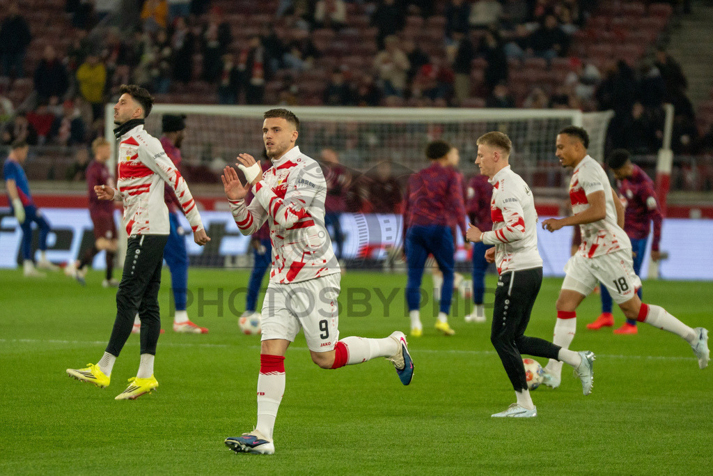 VfB Stuttgart vs. RB Leipzig, Fussball, 1. Bundesliga, 26. Spieltag, 15.03.2026 | Ermedin Demirovic (VfB Stuttgart, #09),VfB Stuttgart vs. RB Leipzig, Fussball, 1. Bundesliga, 26. Spieltag, 15.03.2026Foto: photosbyphips/Philip Ziegler