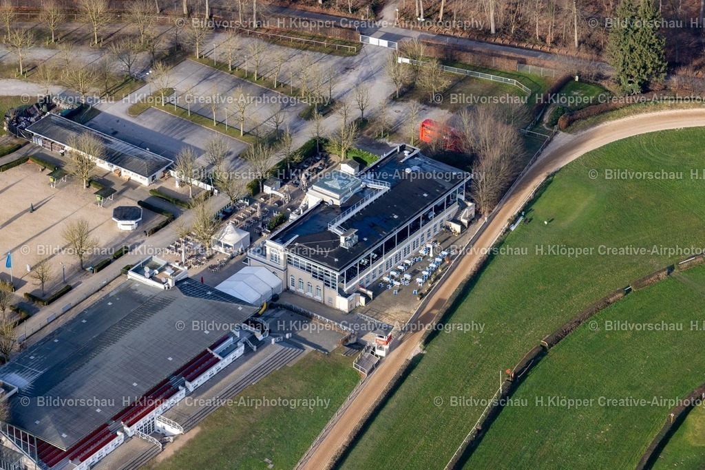Luftbild Krefeld-8175 | Luftbildfotografie Rennstrecke der Rennbahn - Trabrennbahn " Krefelder Rennbahn Gastronomie und Dienstleistungs GmbH " im Ortsteil Bockum in Krefeld im Bundesland Nordrhein-Westfalen, Deutschland - Realisiert mit Pictrs.com