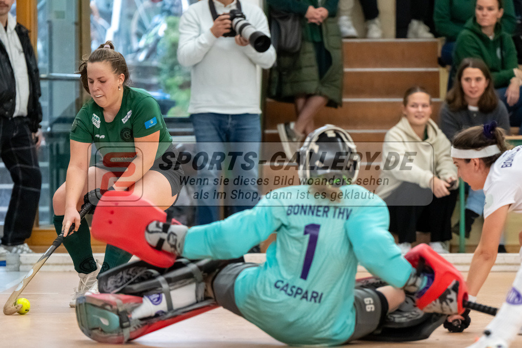 HK_20241221_100738 | 2. Bundesliga Halle Damen Club Raffelberg - Bonner THV am 21.12.2024 Halle Raffelberg, Duisburg ,