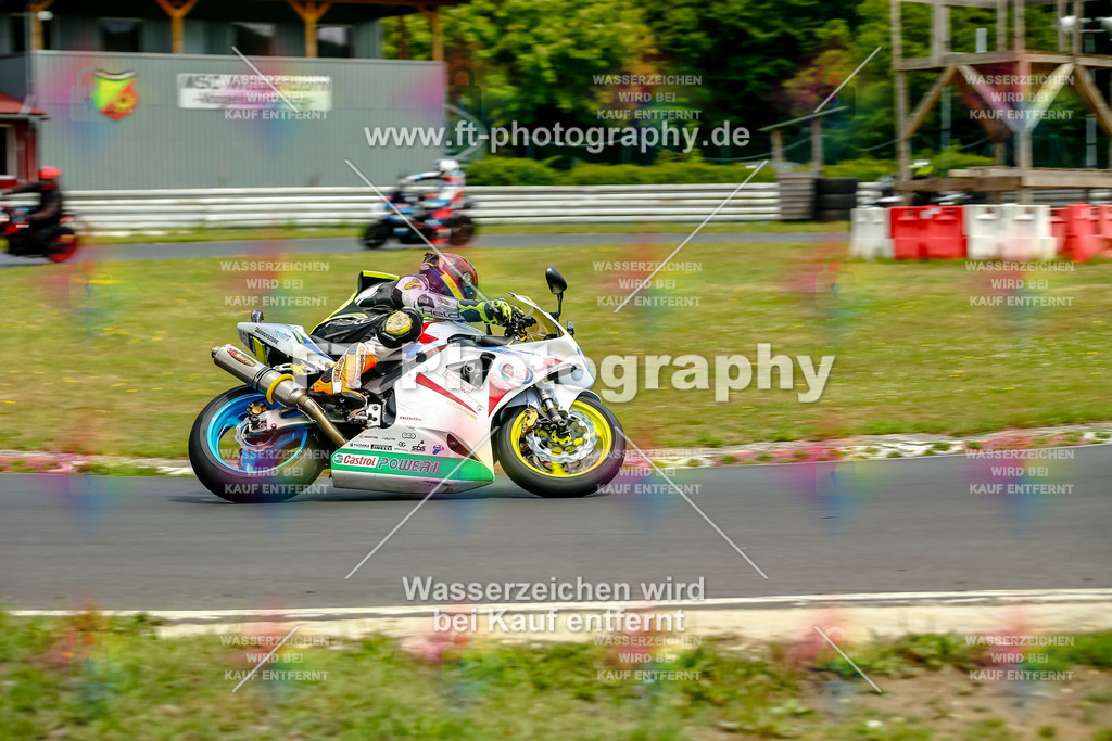 VBK-4732 | Hier findet Ihr Bilder von Touristenfahrten auf der Nürburgring Nordschleife oder von anderen Veranstaltungen die ich besucht habe. Viel Spass beim Durch Schauen 
