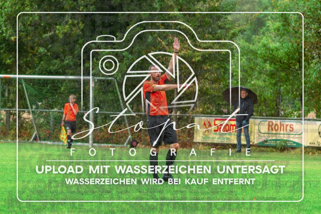SGWFGFS-1068 | Max Pritzke beim Herren Kreisliga HK Spiel zwischen SG Schulern/Wintermoor und FG Fulde-Stellichte im Stadion Wintermoor, Schneverdingen (Simon Paul Stopat) - Realisiert mit Pictrs.com