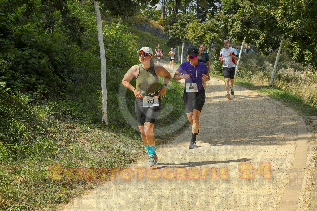 250824_1454_EX1_7965 | Sportfotografie im Rhein-Sieg Kreis, Köln, Bonn, NRW, Rheinland Pfalz, Hessen, etc. Unser Tätigkeitsfeld umfasst den Laufsport vom Volkslauf über den Marathon, Duathlon, Triathon bis zum Ultralauf wie Kölnpfad Ultra oder Schindertrail.
