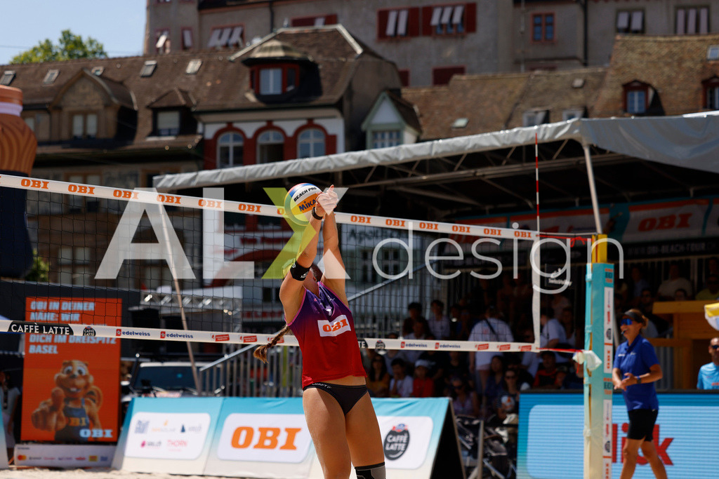 Obi BeachTour 2026 - Basel | BASEL, SWITZERLAND - JULY 18: JASMINE WANDELER (SUI) during the Obi BeachTour 2026 match between CSONTOS / DEECKE (SUI) and WANDELER / STOLZ (SUI) at Barfüsserplatz on July 18, 2026 in Basel, Switzerland. - Realisiert mit Pictrs.com